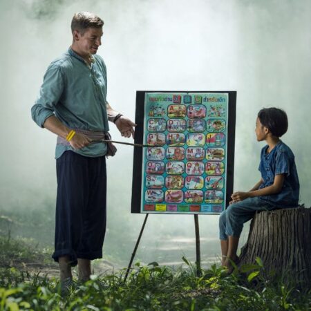 Academic Vocabulary Intervention for Bilingual Children with Language Disorders