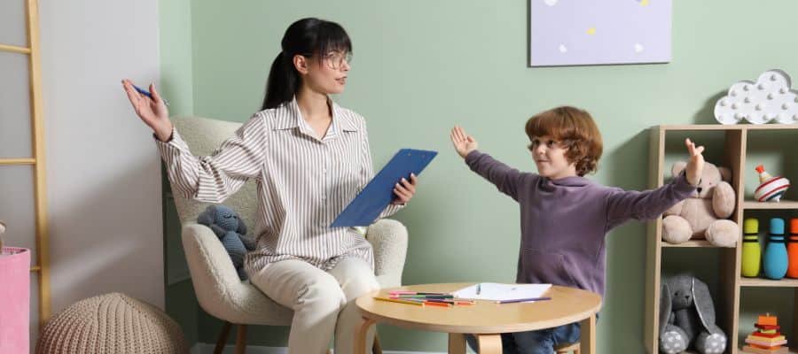 Using Standardized Tests for Dynamic Assessment in Speech and Language Evals 1 Using Standardized Tests for Dynamic Assessment in Speech and Language main